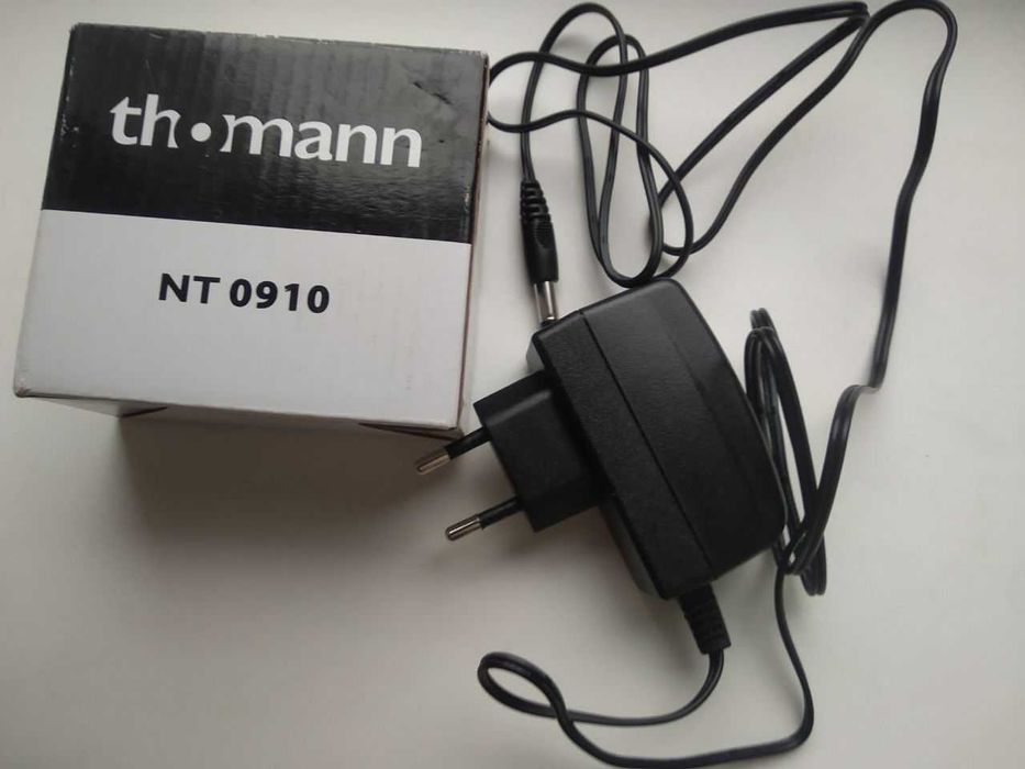 блок живлення NT 0910 9В для педалей ефектів