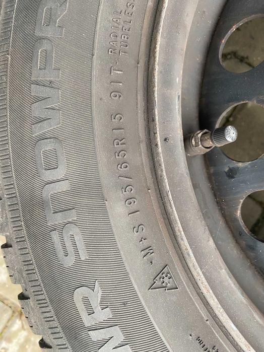 Komplet Kół zimowych Renault Megane IV 5x114,3 + kołpaki