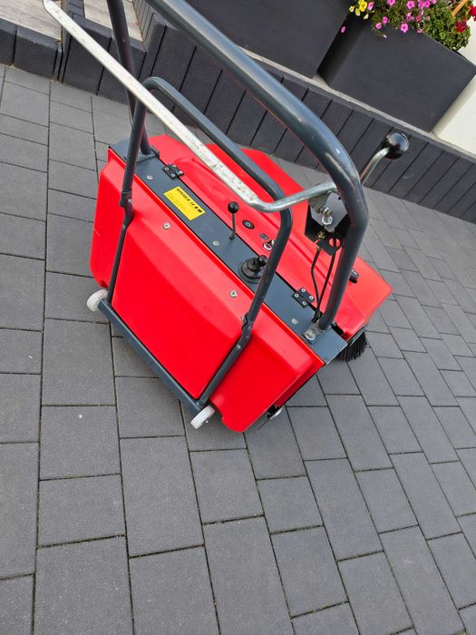 Zamiatarka Hako Hamster 780 e 12v Elektryczna