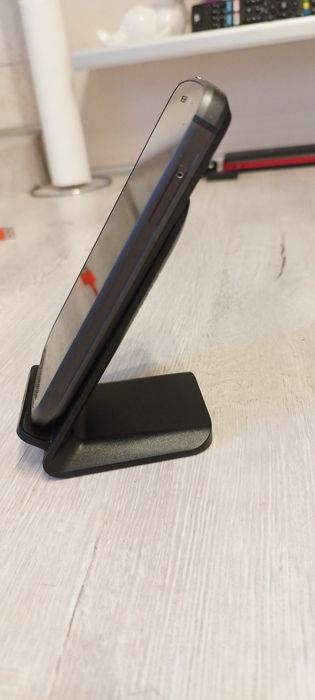 Смартфон Land Rover Explorer