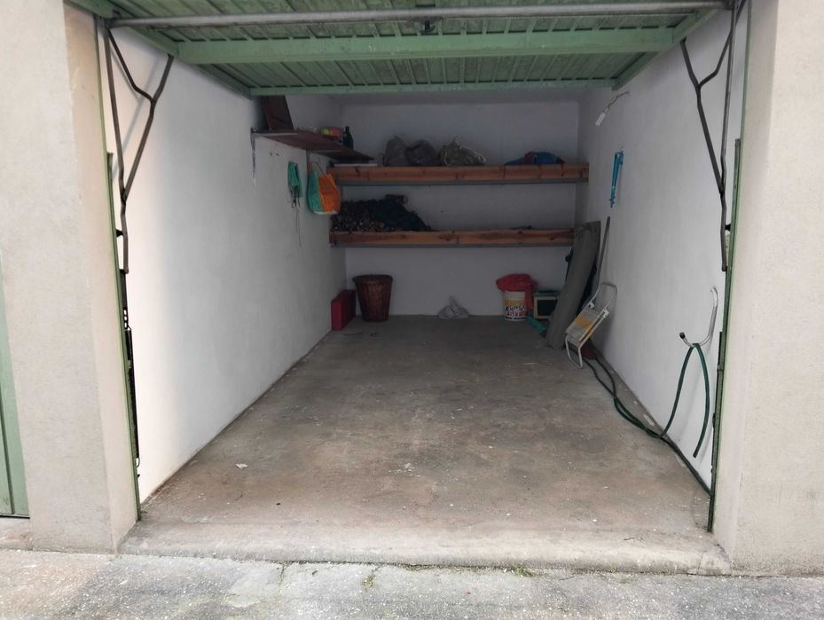Arrenda-se garagem fechada, na Gafanha da Nazaré
