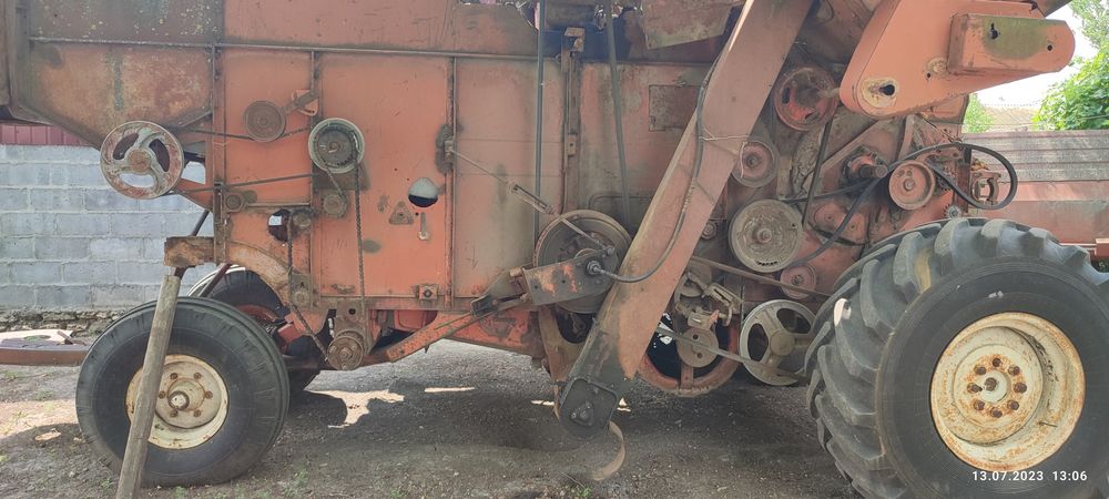 Комбайн Нива СК 5 під розбір або відновлення