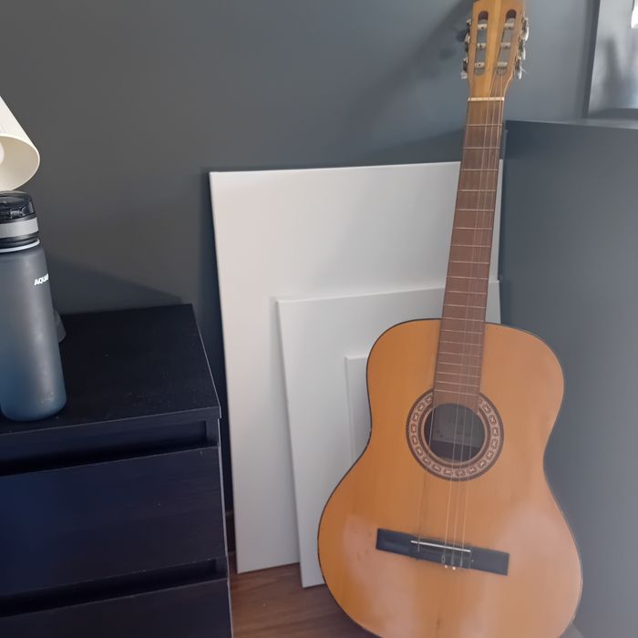 Gitara klasyczna używana