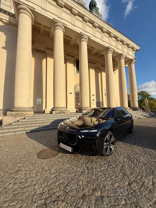 Auto do ślubu, Limuzyna do wynajęcia, BMW 7 Full Opcja, masaże etc.