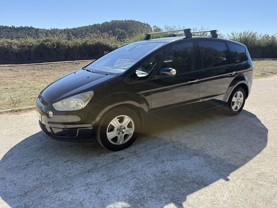 Ford s max.  Motor 2000cc