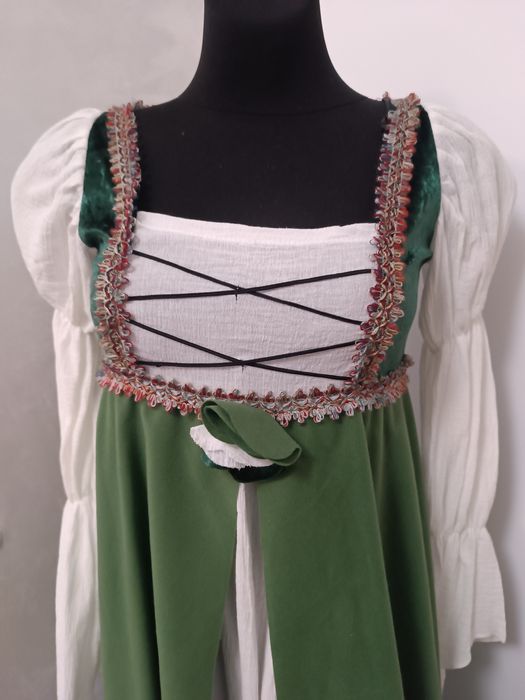 Kostium tematyczny, suknia z przepaską na głowę rozmiar S