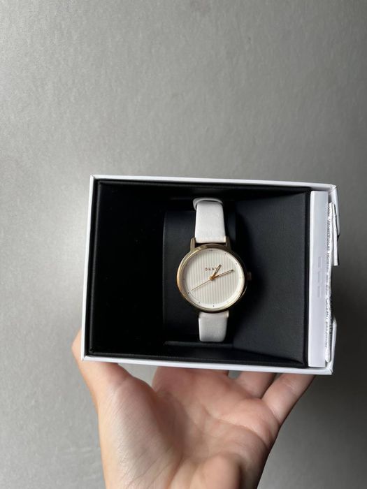 Новий годинник DKNY жіночий