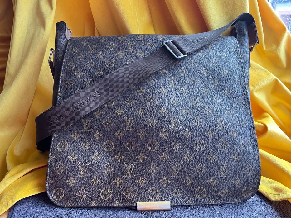 Louis Vuitton mala computador