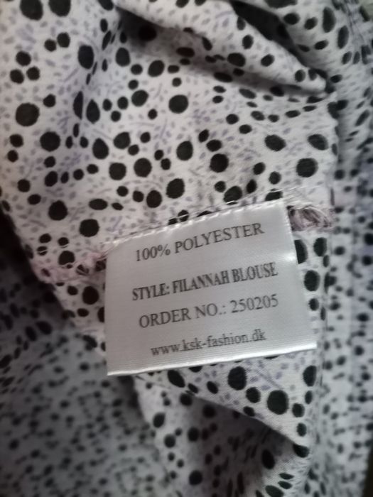 Bluzka koszulowa rozmiar 4/5xl.