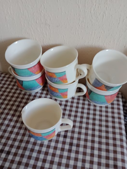 Mam na sprzedaz filiżanki z mleczkiem