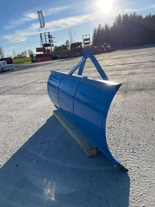 Pług do śniegu 1,5m zawieszany do minitraktorków Taret