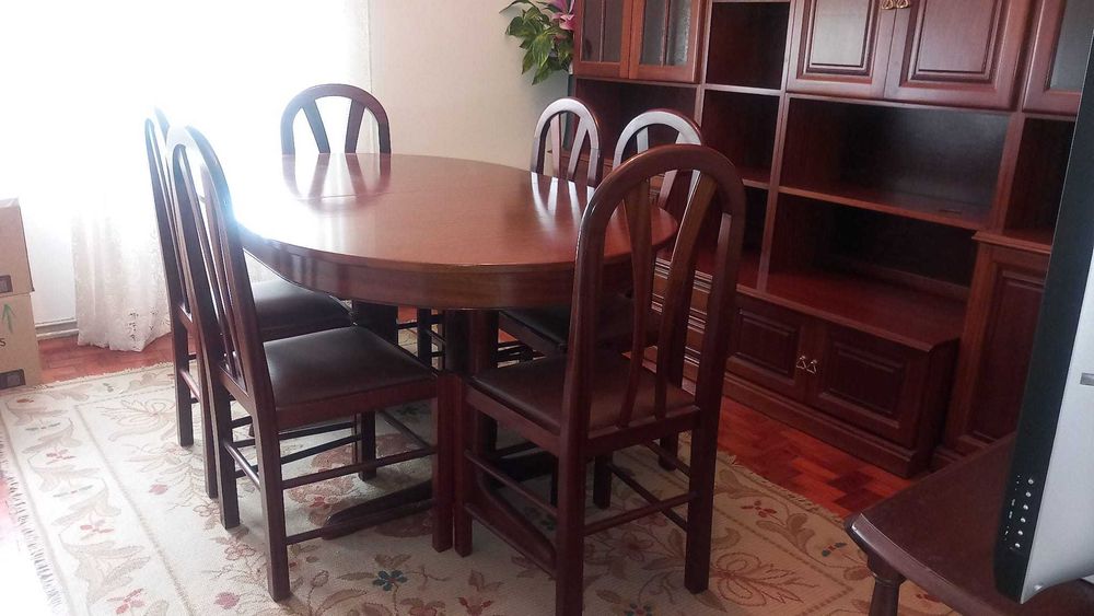 Movel de sala, mesa e cadeiras