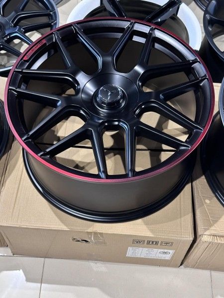 Диски Mercedes G63 AMG R22 гелик