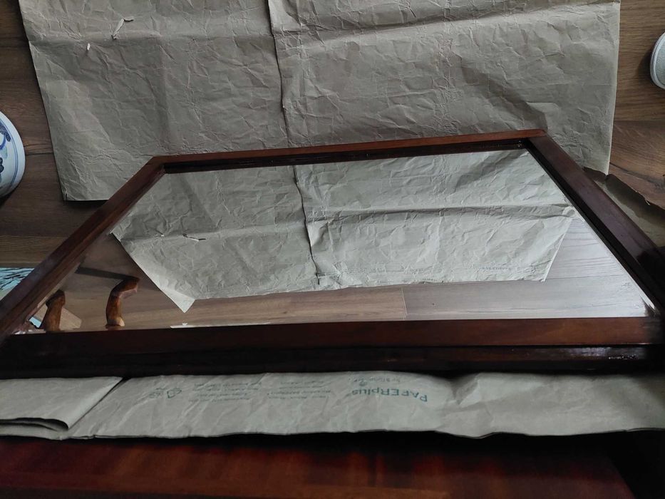 Espelho antigo em madeira 80/73 cm x 53 cm
