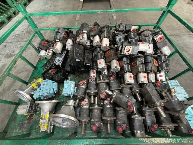 POMPY HYDRAULICZNE przesiewacz kruszarka wiertnica nowe i używane