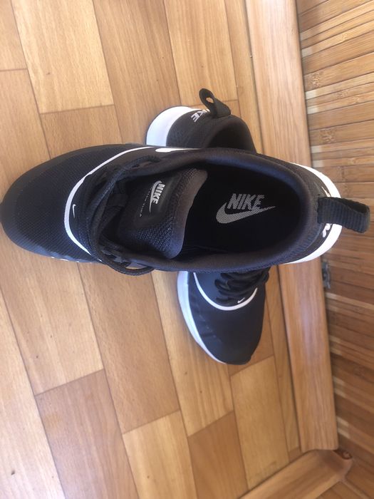 Кросівки nike розмір 38 стан ілеал