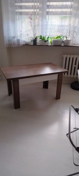Lawa rozkładana do salonu
