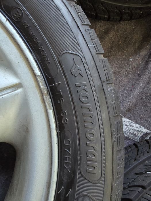 4 Pneus (novos) Kormoran  + Jantes Fiesta MK4