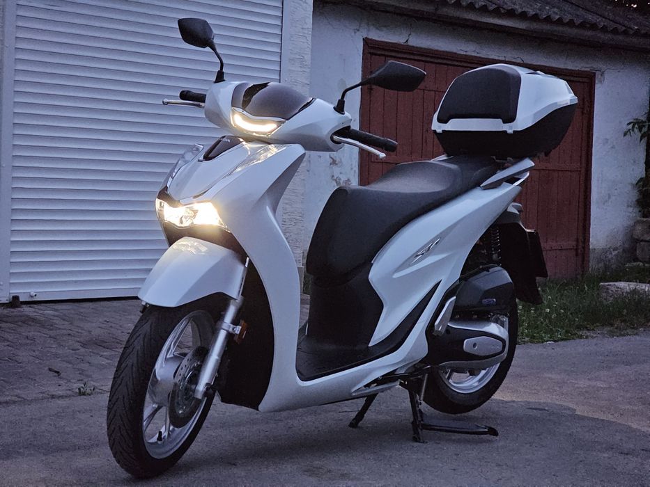 Хонда SH 125 2021 року на українській реєстрації