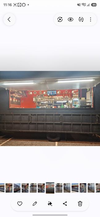 Vende-se reloute de comida