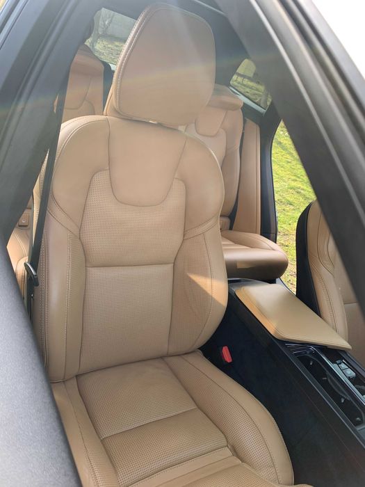 Volvo XC60 2021 Inscription 2.0 T8 PHEV Geartronic (455 к.с.) AWD.