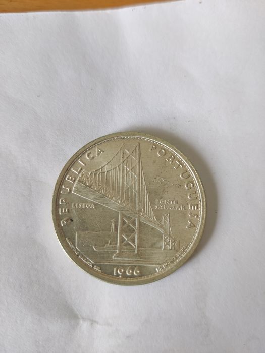 Moeda 20 escudos Ponte Salazar 1966