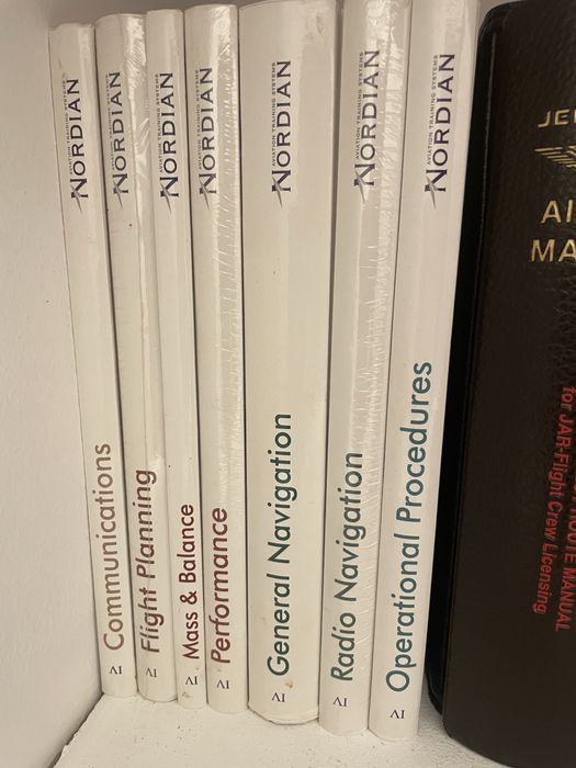 Conjunto Completo de Manuais ATPL/OOV/PPL– Edição Nordian– Como Novo