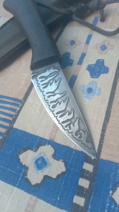 ніж для туризму не складаний