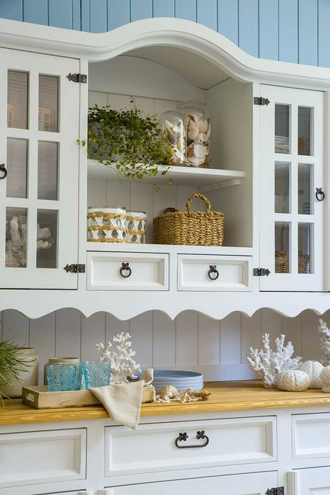 Prowansalski kredens z litego drewna, do salonu, kuchni i jadalni