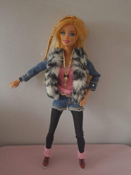 Barbie style Lux Fashionistas 2009 rok