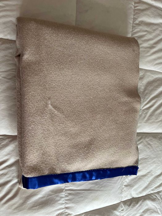 Cobertor Bege e Azul - cama casal