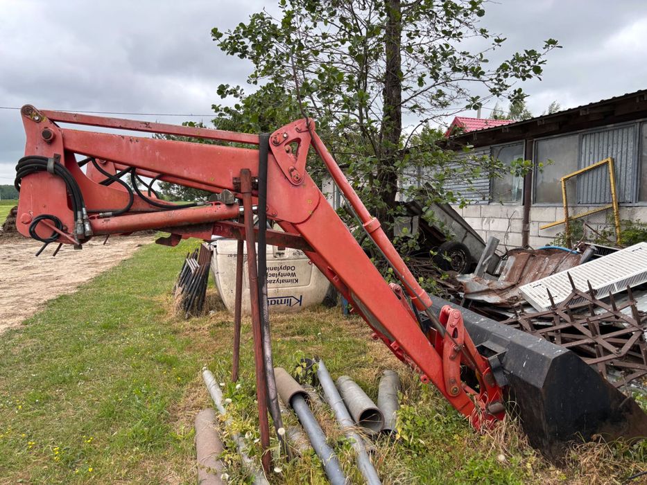 Ładowacz czołowy massey ferguson