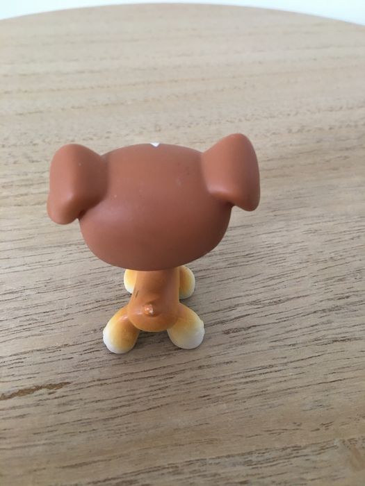 LPS piesek bokser