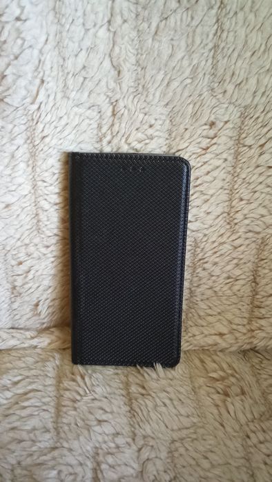 Etui na telefon Samsung Galaxy j3 2016