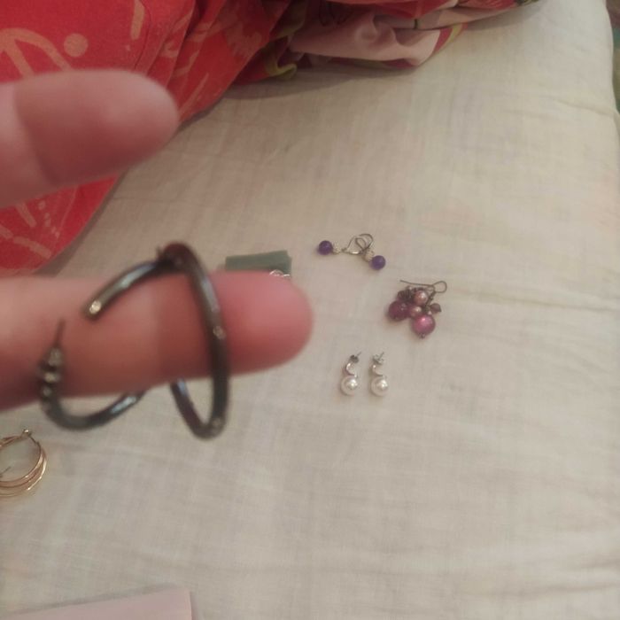 Продам серьги бижутерия