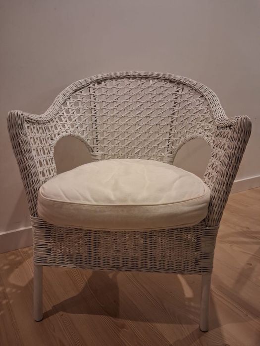 Cadeirão IKEA com almofada