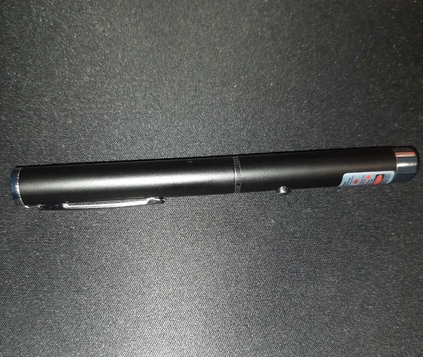 Красная лазерная указка - ручка, для презентаций