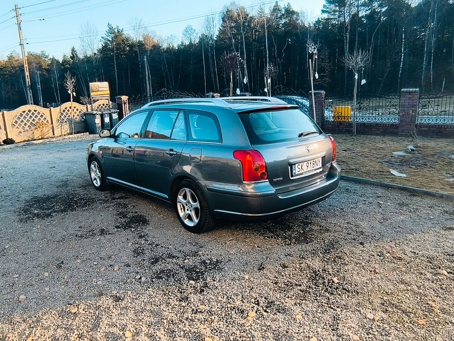 Toyota Avensis bardzk dobry stan sprawna klimatyzacja