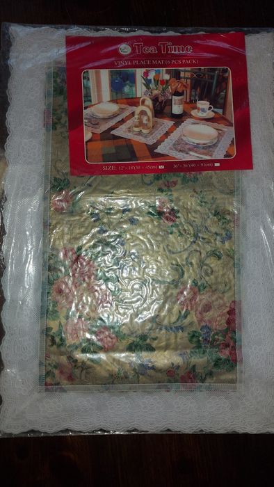 Продам скатерть для стола.