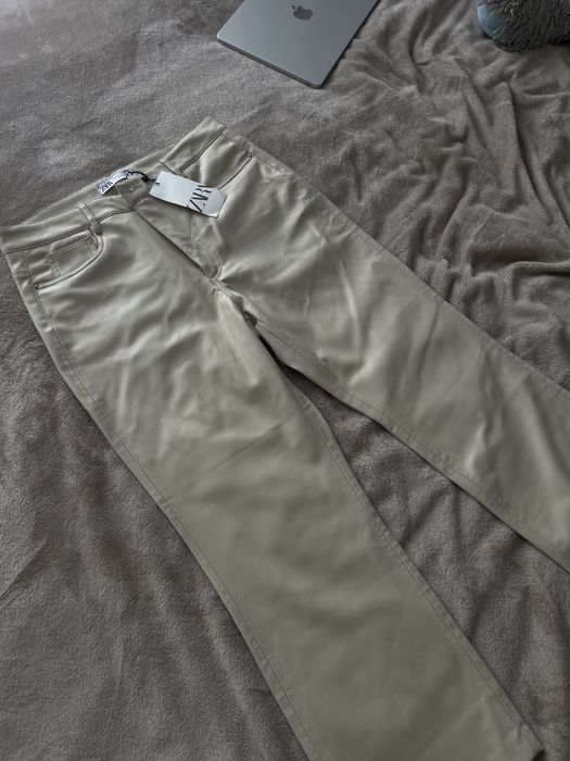Трендові штани Zara
