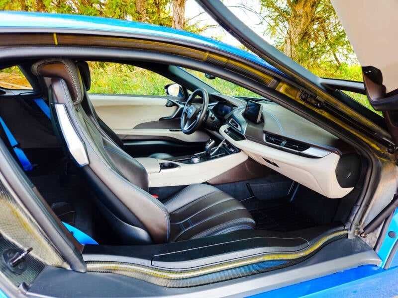 2016  BMW i8 AWD