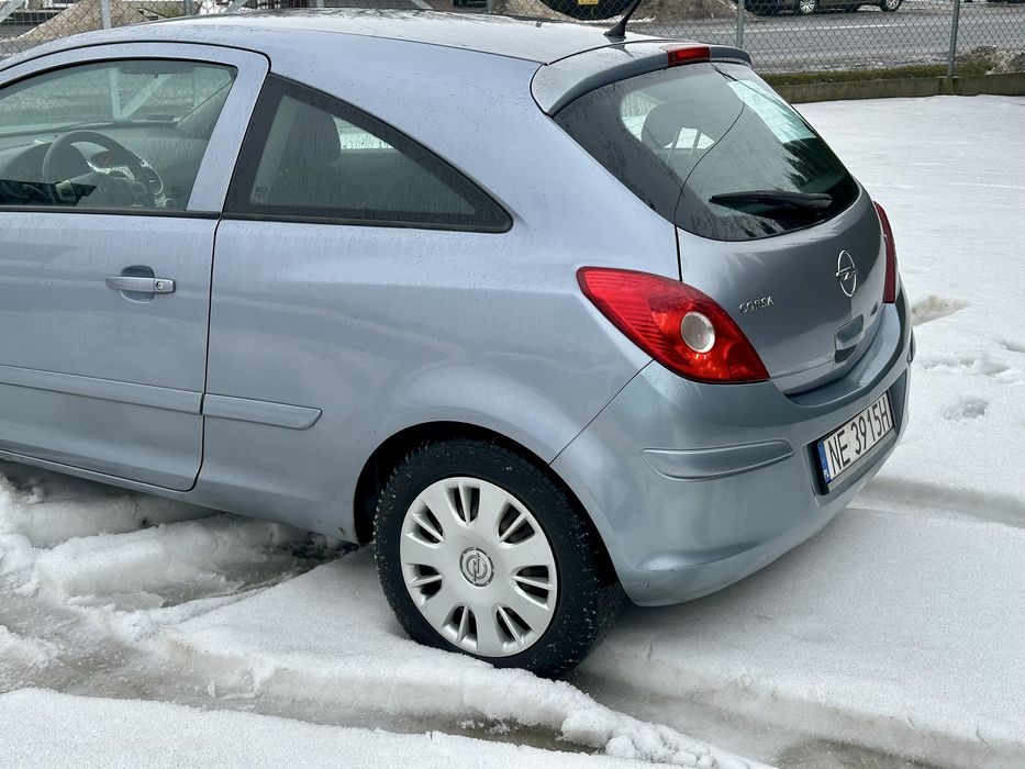 Opel corsa d 1.2 lpg klimatyzacja serwis 20zl/100km