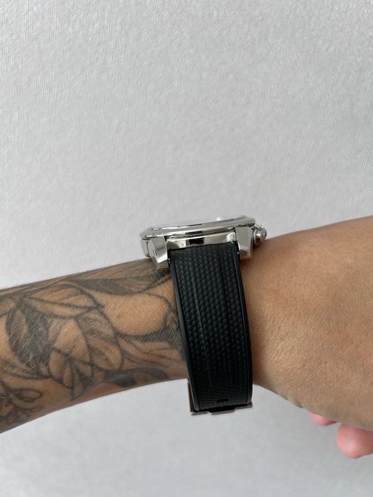 годинник Seiko Solar chronograph