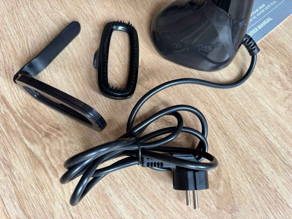 Ferro a vapor vertical. Iron Up. Create