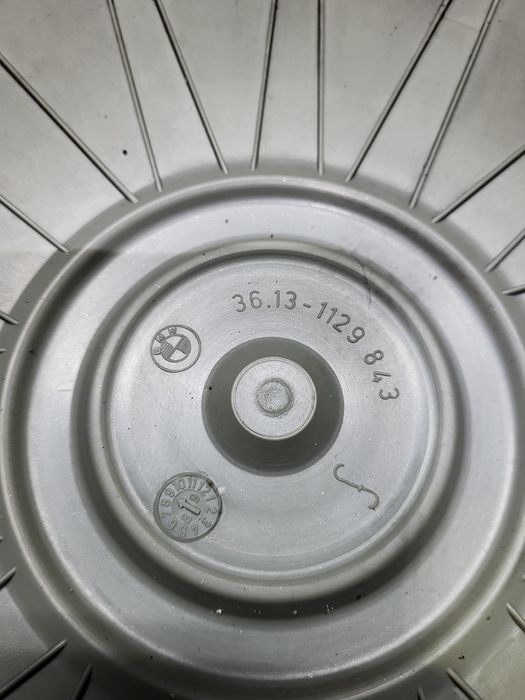 Oryginalne kołpaki BMW 15 cali 36.13-1129 .843