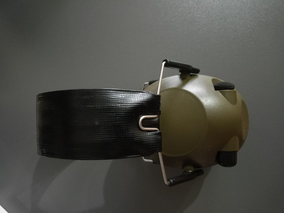 Активні навушники