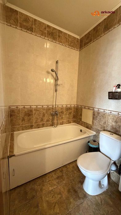 Продаж 2 кім. квартири з ремонтом в районі Каскаду