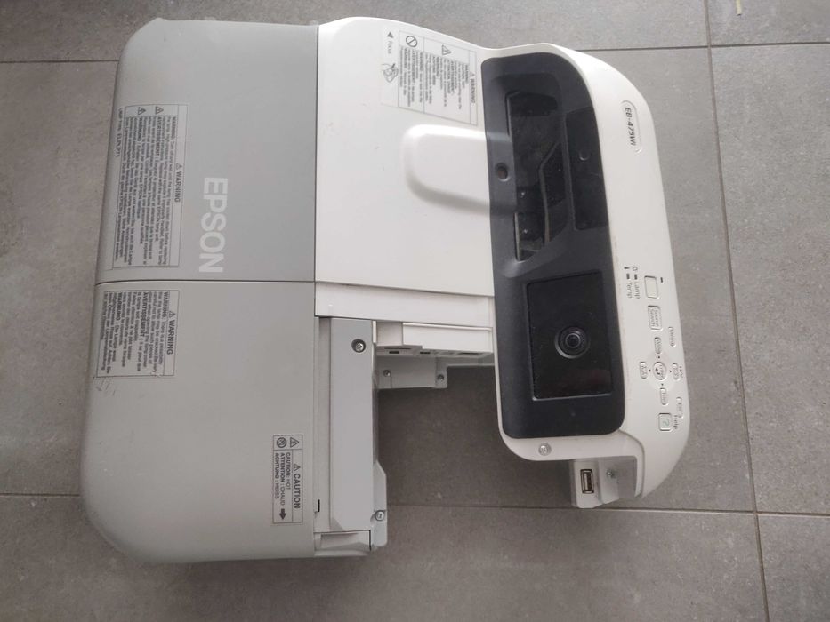 Epson eb475 projektor panoramiczny HDMI sprawny pilot WIFI