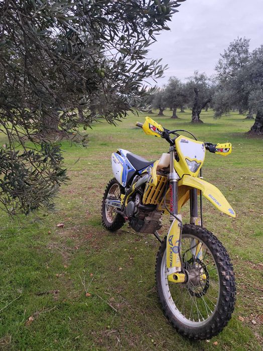 Vendo suzuki Rmx 450. matrículada.
