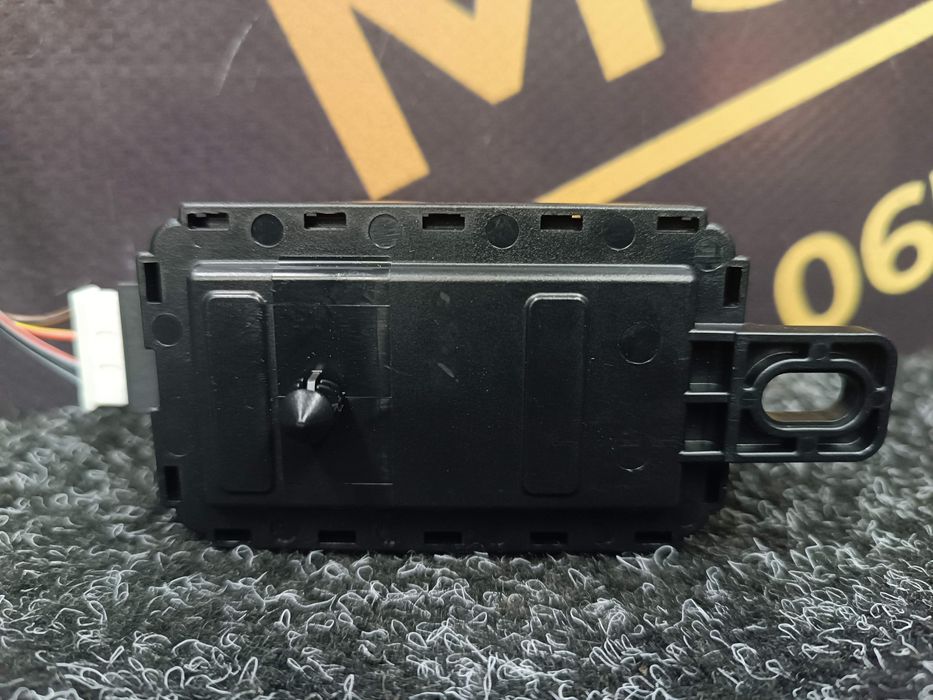 Антена BMW XM X3 X5 X6 X7 G07 G06 G09 61357928686 Антенна розборка шрот запчастини